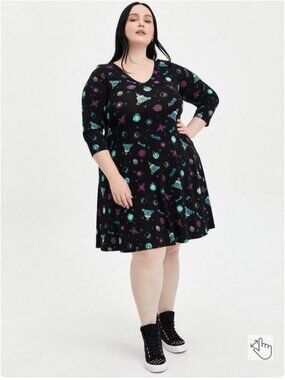 Torrid Disney Haunted Mansion Fluted midi Dress black plus size 1X stretchy nwot